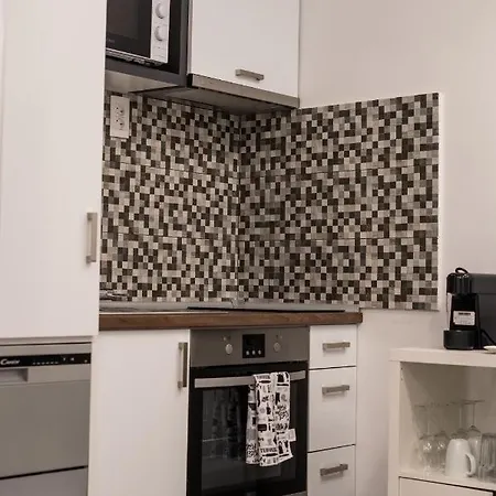 West Walls Sea View Studio A3 Apartment *